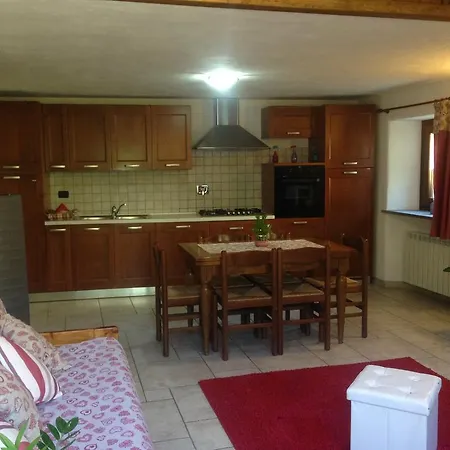 Maison Des Challant Appartement Challand Saint Victor