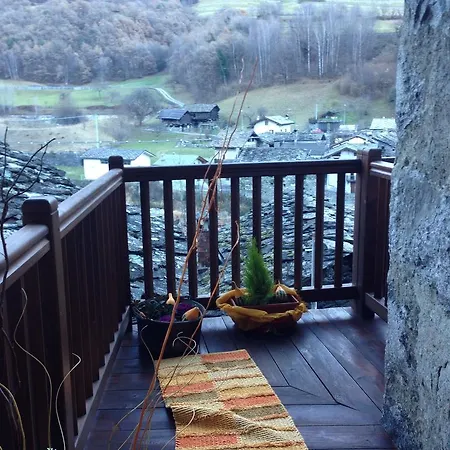 梅森德斯查兰特公寓 公寓 *