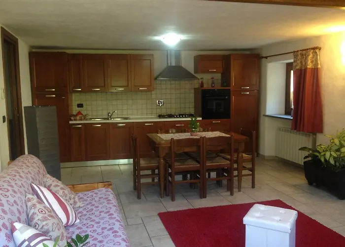 Maison Des Challant Apartment Challand Saint Victor