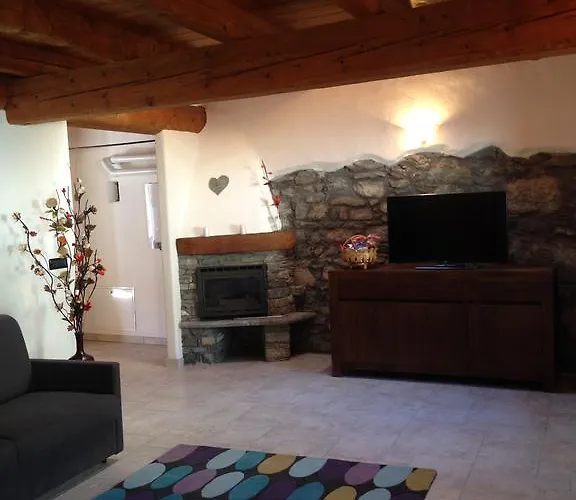 Maison Des Challant * Challand Saint Victor